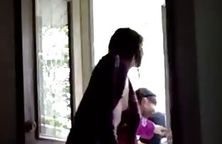 XXX Điếm trắng kéo đen