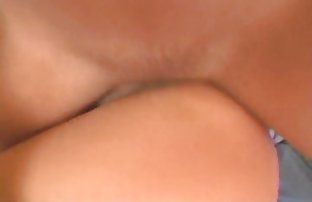 XXX Đi ra ngoài và ngày mông whores ấm dương vật của một người đàn ông có râu