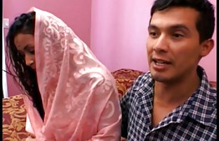 XXX Trẻ nữ trinh nữ lớn