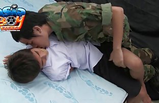 XXX Đen trong mông trắng