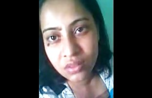 XXX Nga xinh đẹp cũ và đổ vào cô ấy