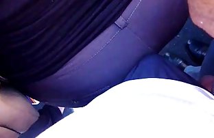 XXX Quỷ đen liếm và đánh người phụ nữ da ngăm trong miệng
