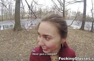 XXX Cô gái tóc vàng gợi bốn người đàn ông như anh có thể